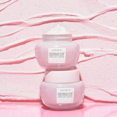 A non-drying clay mask with hyaluronic-infused clay, BHA, PHA, and watermelon enzymes to unclog pores, smooth, and hydrate for softer, clearer-looking skin. Glow Recipe Watermelon, Exfoliating Face Mask, Sheet Mask Set, Korean Face Mask, Korean Face, Clear Pores