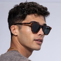 JACKPOT Polarized Square Sunglasses | Quay Australia Men Black Hair, Quay Australia Sunglasses, Round Frame Sunglasses, Heart Face, Quay Australia, Hair Setting, Square Faces, Small Faces, Fade To Black