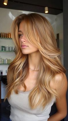 25 Exquisite Dirty Blonde Hair Color Ideas Dirty Blonde Hair Color, Dirty Blonde Hair Color Ideas, Ginger Hair Color, Warm Blonde