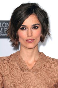 Keira Knightley Hair, Most Beautiful Hairstyles, Celebrity Hair Inspiration, Makeup 101, Latest Haircuts, Beautiful Hairstyles, Pretty Designs, Short Hairstyle