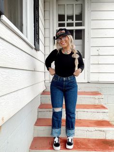 Winter Jean Outfits, Montana Outfits, Outfits For Night Out, Clothes Swag, Patterns Outfit, Stylish Mom Outfits, Chic Jean Outfits, Snow Day Outfit, White Shorts Outfit