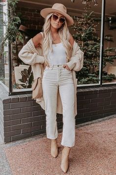 Soft Rock Outfits For Women, Midsize Engagement Party Outfit, September Picnic Outfit, Bday Guest Outfit Casual, Womens Fashion For Fall, Snappy Casual Outfits Summer, Wide Leg Jeans Outfit Flats, Casual Esthetician Outfit, Midsize Fashion Classy