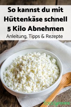 Eine Schale mit Hüttenkäse Sport Diet, Weight Watchers Dinner Recipes, Ketogenic Diet Recipes, No Dairy Recipes, High Protein Low Carb, Diet Tips, Weight Watchers Meals, Diet Recipes, Health And Wellness