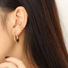 Earring Size: 24.5mm * 17mm Metal Material: Solid 925 Sterling Silver Metal Electroplating: 18K Yellow Gold /Rhodium Total Weight: 3.38g Vintage Drop Earrings, Letter U, Sterling Silver Hoop Earrings, Classic Fashion, Sterling Silver Hoops, Geometric Earrings, Gold Hoop, Silver Hoops, Gold Hoop Earrings