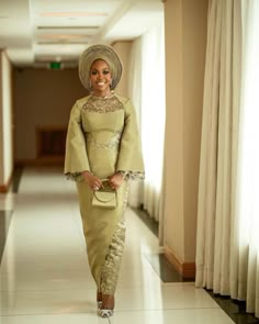 Aso Oke Gown Styles, A Shape Gown Ankara, Gown Styles For Ladies, African Traditional Wedding Dress, Afrocentric Fashion, Traditional Wedding Attire, Thanksgiving Fashion