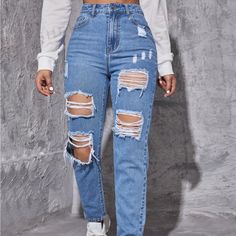 Size Xsmall (2), High Waist, Ripped, Straight Leg Brand New Never Worn, Purchased The Wrong Size Cute Ripped Jeans, Ripped Jeans Women, Cute Pants, Cute Jeans, Tapered Jeans, Ripped Denim, Really Cute Outfits, Women Denim Jeans, Teen Fashion Outfits