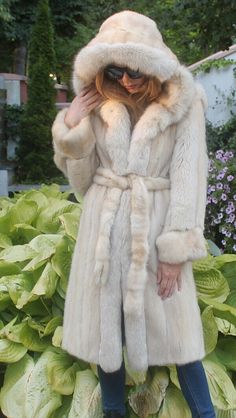 AMAZING RANCH MINK COAT THIS BEAUTIFUL COAT WILL KEEP YOU WARM THIS WINTER MEASUREMENTS: COAT LENGHT 110CM/ 43.3 inches SLEEVE LENGHT 74CM/ 29.1 inches CHEST 104CM/ 40.9 inches EUROPE SIZE 36-38 UK SIZE 8-10 US SIZE 6-8 100% GENUINE FUR MATERIAL: Ranch European mink (Mustela lutreola) THIS PRODUCT IS MADE IN EUROPE NOT IN CHINA  All photos are my property. Each photo represents the exact coat that is on the listing. They are hand-made and each fur coat is a little bit different. Unfortunately I' Classic White Long Outerwear, Classic Beige Fur Coat For Workwear, Elegant Long Mink Outerwear, Classic Long Cream Outerwear, Beige Long Formal Outerwear, Formal Long Beige Outerwear, Classic Beige Long Sleeve Fur Coat, Classic Long Sleeve Beige Fur Coat, Cream Fitted Fur Coat For Fall