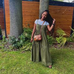 #pinafore Earthy Minimalist Outfits, School Outfits Rainy Day, Earthy Black Woman, Comfy And Cute Outfits, Comfy Work Outfits, Headwrap Ideas, Pinafore Outfit, Earthy Outfits Aesthetic