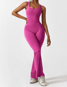 Elevate your style with the chic Lizvette Jumpsuit! This stunning piece features a daring deep V-cut back and flattering pleats that enhance your curves for that perfect peach-like silhouette. Its flared design elongates your legs, making it ideal for yoga, workouts, or effortless everyday wear.   Feature     Open back  Deep V and scrunch butt  Vintage flared pants  Removable cup pads  Anti-squat, compression  Moisture wicking fabric  Butter-soft, skin-friendly  31.5-inch inseam     Fabric    78