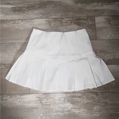 Brand New White Mini Skirt Chic Mini Hem Pleated Skirt For Summer, Chic Mini Hem Pleated Summer Skirt, Chic Summer Pleated Skirt With Mini Hem, Chic Summer Pleated Mini Skirt, Chic Tennis Skirt For Spring, Skirts Shein, Shein Skirts, White Mini Skirt, Mini Skirt