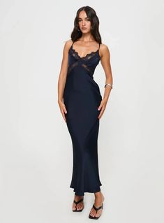 Treasure Bias Cut Maxi Dress Navy Midi Prom Dress, Vegas Dresses, Maxi Dress Navy, Satin Prom Dress, Dress Satin, Satin Maxi Dress, Style Maxi Dress, Midi Maxi Dress, Formal Dresses Prom