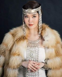 Chinese Warrior, National Clothes, Folk Costume, Fur Fashion, Central Asia, Designer Wedding Dresses