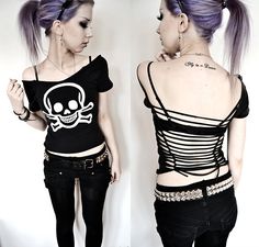 Skeleton Hair Ideas, Skeleton Hair, Biker Outfits, Skull Clothes, Rock Skeleton, Outfit Emo, Punk Diy, Flamboyant Gamine, Half Skull