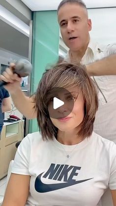 Pompon Tulle, Hair Curling Techniques, Fine Hair Tips, Rocker Hair, Blow Hair, Blonde Hair Makeup, Funky Short Hair, Silver Blonde Hair, Grey Hair Inspiration