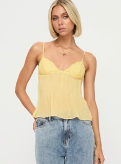 Zami Pleat Top Lemon Make Wish, Late Twenties, Fun Tops, Sarah Shahi, Lacey Tops, Preppy Clothes, Summer Lace, Pleat Top, Streetwear Tops