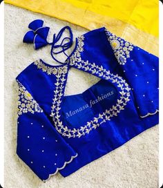 Gold Blouse Designs, Work Blouse Designs, Netted Blouse Designs, Long Blouse Designs, Latest Bridal Blouse Designs, Boat Neck Blouse Design, Cotton Blouse Design, Blouse Designs Catalogue, Best Blouse Designs