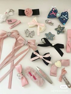 Coquette Hair Accessories, Y2k Hair Accessories, Hair Tie Accessories, Hello Kit, Girly Accessories, Diy Ribbon, Fashion Hair Accessories, Diy Hair Accessories, Girly Jewelry