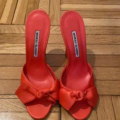 Slip On Mb Sandals. Beautiful Coral Color. In Good Used Condition. Please Refer To Pictures As They Are Part Of The Description. Size 38. Orange Manolo Blahnik, Manolo Blahnik Red, Manolo Blahnik Sandals, Shoes Manolo Blahnik, Blahnik Shoes, Manolo Blahnik Shoes, Coral Color, Manolo Blahnik, Pink Red