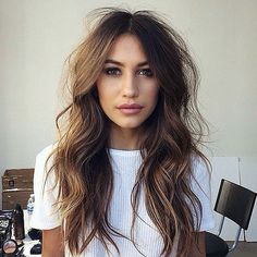 40 Long Hairstyles for Fine Hair with an Illusion of Thicker Locks Mum Bob, French Brunette, Baby Lights, Shag Hairstyles, Chic Hairstyles, Short Hairstyle, Long Layered Hair