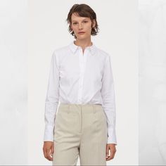 Women Nwt H&M White Button Down Long Sleeves Stretchy Shirt - Must Have For Every Base Or Capsule Wardrobe 000bl5 Slim Fit Button-up Top For Work, Casual Slim Fit Blouse For Business Casual, Slim Fit Tops With Button Cuffs For Work, Slim Fit Blouse With Button Cuffs, Relaxed Fit Button-up Shirt For Office, Casual Slim Fit Tops For Office Wear, Smart Casual Slim Fit Tops For Office, Slim Fit Blouse With Button Closure For Work, Chic H&m Button-up Shirt