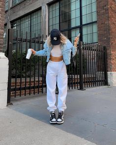 Women Streetwear on Instagram: “Clean outfits 🥰 Rate her style 1-10 in the comments! Follow @streetnews20 for more streetwear related content Follow @streetnews20 for…” Funny Horses, Tomboy Style Outfits, Outfit Trends, Causual Outfits, Tomboy Fashion, Sporty Outfits, Mode Inspo, Really Cute Outfits