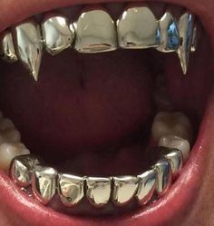 Grillz Teeth, Teeth Caps, Desain Buklet, Grills Teeth, Tooth Gem, Teeth Jewelry, Dope Jewelry, Grunge Aesthetic, Cute Jewelry