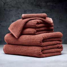 PRICES MAY VARY. 6-PIECE SET: Includes two bath towels (30"x56"), two hand towels (16"x30"), and two washcloths (13"x13"). PATENTED DUAL-LOOP TECHNOLOGY: Comes with intelligent microfiber inner loop that absorbs then evaporates water, and a long-staple cotton outer loop that stays soft and dry. SOFTER THAN COTTON TOWELS: Our luxury plush performance bath towels are exceptionally soft and smooth on your skin. QUICK DRYING: Dries 30% faster than ordinary cotton towels. Say goodbye to musty smellin Dream Apartment Decor, Towel Sets, Luxury Sheets, Quick Dry Towel, Bath Sheets, White Towels, Cotton Pillow Cases, Soft Towels, Bath Towel Sets