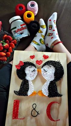 Penguin Crafts, Thoughtful Gifts For Him, Penguin Art, Bf Gifts, Beaded Earrings Tutorials, Diy Wooden Projects