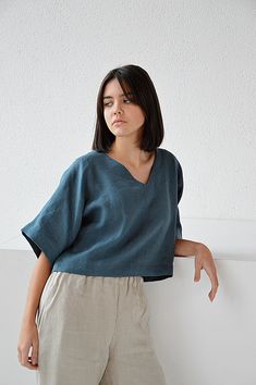 Linen Top / Ocean Wave Linen Top / V-neck Blouse / Oversize Linen Top / Casual Linen Top - Etsy Chic Linen V-neck Top, Blue Linen V-neck Blouse, Relaxed Blue V-neck Top, Beach Linen V-neck Blouse, V-neck Linen Blouse For Summer, Relaxed Linen V-neck Blouse, Relaxed Linen V-neck Top, Relaxed Fit Linen V-neck Top, Summer Linen V-neck Tops