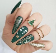 Christmas Nails Glitter, Nail Noel, Trendy Nail Art Designs, Nails Christmas, Nails Polish