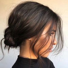 Prom Hairstyles For Short Hair, Low Bun, Penteado Cabelo Curto, Prom Hairstyles, Hair Pictures, Grunge Hair, Hairstyles For Women, About Hair, Prom Hair