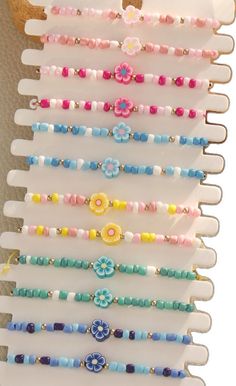 Cute Crafts, Bracelet Set, Womens Bracelets, Flower Decorations, Beaded Bracelets, Flowers