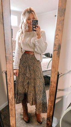 Wedding Outfit For Cold Weather, Mid Size Fall Outfits Office, Fall Outfits For Church Women, Brunch With Friends Outfit Summer, Western Outfits For Teachers, Women’s Modest Fashion, Winter Conservative Outfits, Modest Rodeo Outfits For Women, March Church Outfits