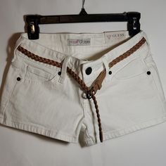 Nwt Guess White Denim Shorts. Super Cute And Comes With Belt. From Non Smoking Home. Outfit Inspo Summer, White Denim Shorts, White Denim, Jean Shorts, Denim Shorts, Color White, Super Cute, Womens Shorts, Outfit Inspo