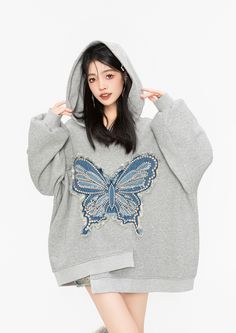 Butterfly Dream Oversized Hoodie ■ Color Gray ■ Size Size(cm) Total Length Chest Sleeve Length Cuff Width S 68/62 134 52 19 M 69/63 138 53 20 L 70/64 142 54 21 XL 71/65 146 55 22 ■ Model info Height: 163cm Weight: 44kg Size worn: L Experience comfort and style with our Butterfly Dream Oversized Hoodie. This gray hoodie features a striking blue butterfly design on the front, perfect for those who want to make a statement. The oversized fit and extra-long sleeves provide maximum comfort and a tren Cami Shirt, Mens Cardigan Sweater, Loose Hoodie, Angel Dress, Gray Hoodie, Jumpsuit Jacket, Extra Long Sleeves, Oversized Hoodie, Knitwear Cardigan