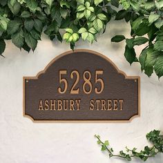 a sign on the side of a building that says, 528 ashbury street