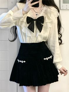 Rok Mini, White Long Sleeve Blouse, Kawaii Fashion Outfits, Really Cute Outfits, Korean Outfits, Kawaii Fashion, Skirt Outfits, Look Fashion, Classy Outfits