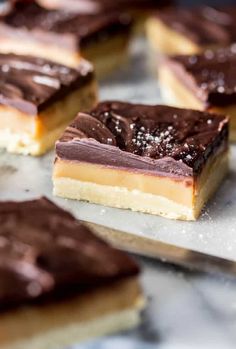 several pieces of chocolate and peanut butter bars