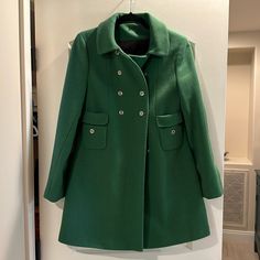 Kelly Green Long Sleeve Knit Calvin Klein Pea Coat. No Side Pockets. Front Pockets. Double Button Gold Closure. Size 8. Green Long Sleeve, Pea Coat, Kelly Green, Womens Calvin Klein, Long Sleeve Knit, Calvin Klein, Jackets & Coats, Jackets For Women, Knitting