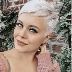 Short Pixie Haircuts Thick Hair, Short Pixie Haircuts For Fine Hair, Trendy We Fryzurach, Short White Hair, Short Hair Pixie Cuts, Super Short Hair, Short Grey Hair, Pixie Hair, Very Short Hair