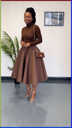 This gorgeous skirt is suitable for beautiful occasions.  The following measurements are required  Waist  Skirt length  Height  Kindly contact me if additional information is required. Thank you and happy shopping... Maternity Prom Dresses, Bridesmaid Skirts, Modesty Outfits, Cute Modest Outfits, Rock Outfit, Outfit Chic, Stylish Work Attire, Classy Dress Outfits, Classy Work Outfits