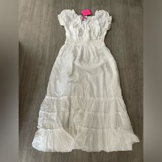 Nwt Betsey Johnson Cotton Clip Dot Sweetheart Smocked Midi Dress M Size: M, Color: White , Measurement:Approx. 16” Armpit, 7” Sleeve, 13” Waist Elastic, , 50” Length , Material: 100% Cotton, Casual Tiered Broderie Anglaise Dresses, White Fitted Smocked Dress For Vacation, Fitted White Smocked Dress For Vacation, White Fitted Bohemian Smocked Dress, Fitted Smocked Dress With Lace Trim For Summer, Spring Smocked Dress With Lace Trim, White Smocked Dress With Lace Trim For Daywear, White Swiss Dot Dress For The Beach, White Lace Trim Smocked Dress For Daywear