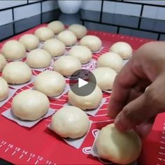 a video demonstrating how to make dumplings