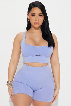 Purple Sleeveless Sports Bra For Yoga, Purple Sleeveless Seamless Activewear, Purple Seamless Sleeveless Activewear, Casual Purple Sleeveless Sports Bra, Lavender Sleeveless Crop Top, Purple Stretch Sports Bra For Spring, Purple Sports Bra For Spring, Lavender Fashion, Stephanie Rao