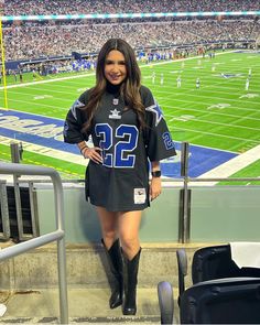 Game Outfits For Women, 2024 Manifestations, Wag Outfits, Dallas Cowboys Game, Cowboy Games, Gameday Outfits, Sunday Football