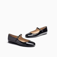 The feminine black patent Mary Jane makes a comeback this season. This catching style for every outfit will be your next go to flat this season with its soft patent upper and flexible sole. Extra soft patent upper with adjustable strap Extra cushioned insole Rubber sole ½ inch heel Made in Spain