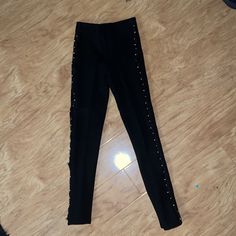 Zara Brand New Leggings With Studs Size Xs + Free Gift Zara Basics Collection Brand New (No Tags) Never Been Worn (Does Not Fit Me) With Stud Design + Free Gift With Purchase! Zara Leggings With Gold Buttons, Trendy Zara Bottoms For Streetwear, Edgy Leggings For Night Out, Edgy High-waisted Leggings, Edgy Zara Bottoms For Spring, Trendy Stretch Zara Leggings, Edgy Zara Bottoms For Party, Zara Edgy Bottoms For Night Out, Edgy Fitted Zara Pants