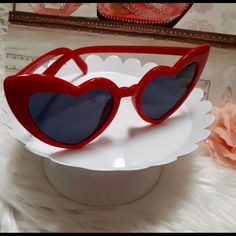 Cat Eye Sunglasses Retro Love Sexy Heart Women Sunglasses New Fashion Heart Shape Color: Red Anti Reflective Uv400 Frame Material: Plastic Titanium Lens Height: 68 Mm Lens Width: 53 Mm Color : Red No Bright New Fun Red Heart-shaped Sunglasses, Playful Red Sunglasses For Party, Cute Red Party Sunglasses, Fun Red Sunglasses For Valentine's Day, Cute Red Sunglasses With Uv Protection, Cute Red Sunglasses For Summer, Casual Red Sunglasses For Valentine's Day, Valentine's Day Red Casual Sunglasses, Red Plastic Sunglasses For Valentine's Day