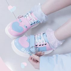 Clothes Teen, Pastel Shoes, Outfits Anime, Cartoon Kawaii, Teen Outfits, Anime Clothing, Kawaii Shoes, Heart Shoes, Black And White Shoes