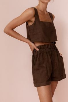 Tank Top For Women, Linen Summer, High Waist Fashion, Crop Tank Top, Top For Women, Bag Style, Sunday Brunch, Black Crop Tops, Linen Shorts